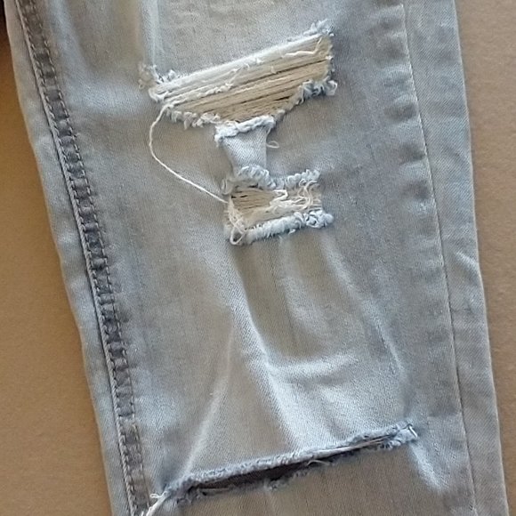 Women's Dollhouse - Charley Jeans - like new - Size 3 Waist 26 - Picture 7 of 14